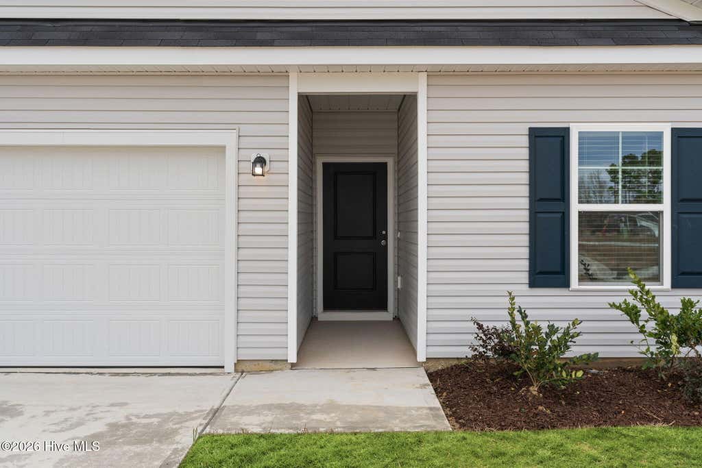 Photo of 146 N Squires Lane, Richlands, NC 28574 (MLS # 100593583)
