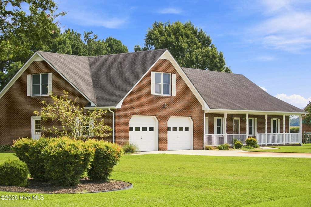 Photo of 702 Everett Drive, Elizabeth City, NC 27909 (MLS # 100597389)