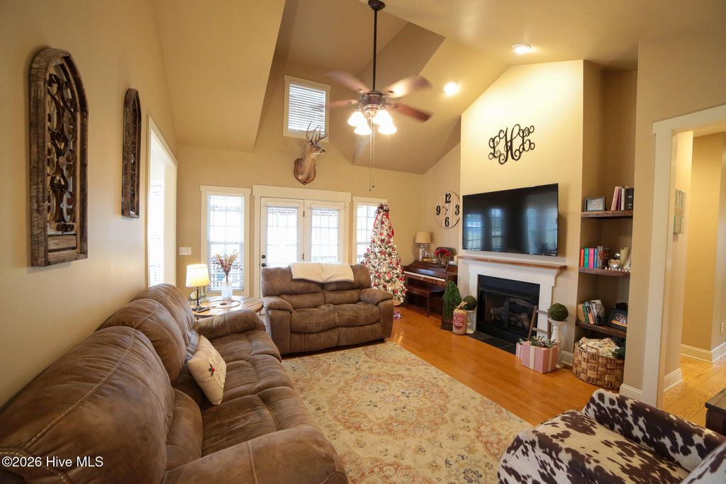 Photo of 83 Barrow Drive, Whiteville, NC 28472 (MLS # 100550519)