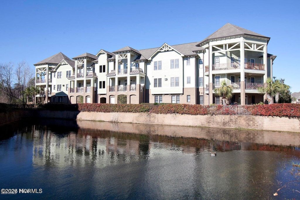 Photo of 640 Village Park Drive #302, Wilmington, NC 28405 (MLS # 100565109)