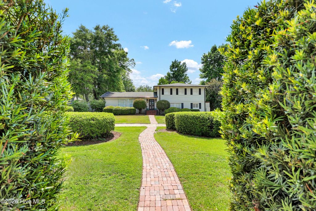 Photo of 202 Forest Hills Drive, Wilmington, NC 28403 (MLS # 100578844)