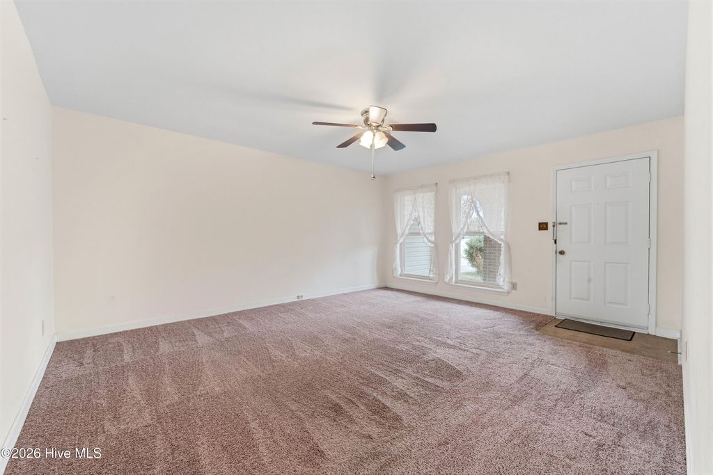 Photo of 6002 E Red Oak Court, Jacksonville, NC 28546 (MLS # 100556367)