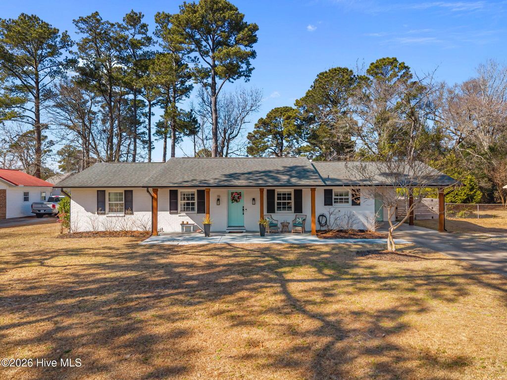 Photo of 113 Wellington Drive, Wilmington, NC 28411 (MLS # 100552311)