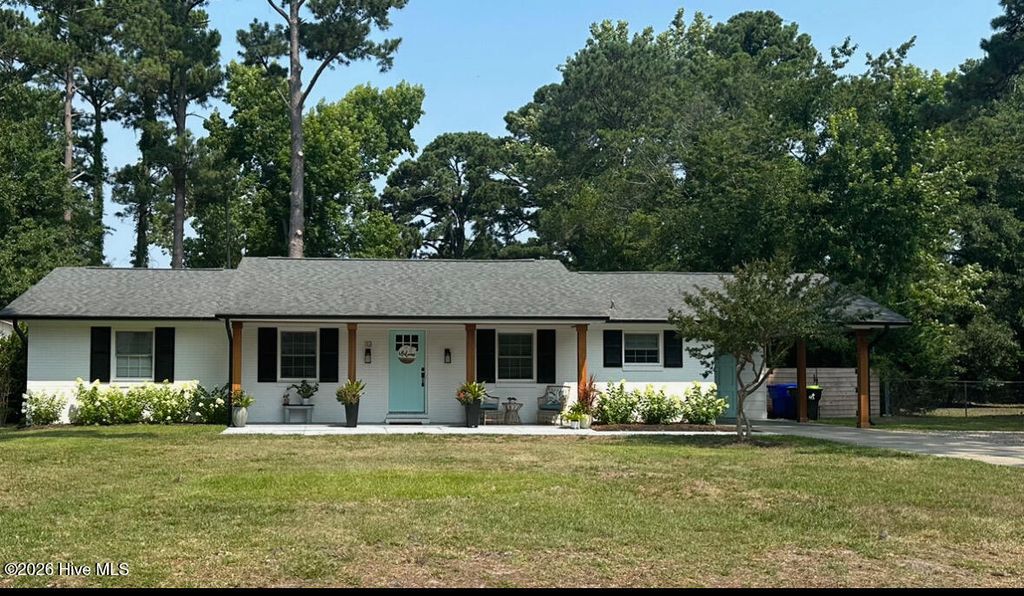 Photo of 113 Wellington Drive, Wilmington, NC 28411 (MLS # 100552311)