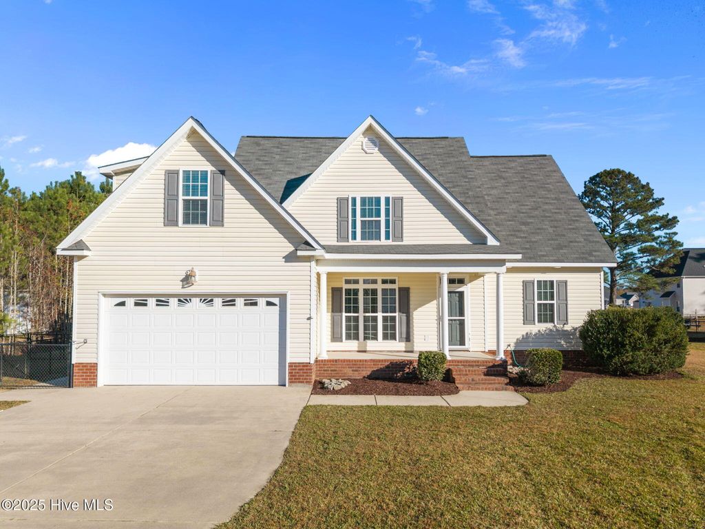 Photo of 811 Bayhill Court, Greenville, NC 27858 (MLS # 100543305)