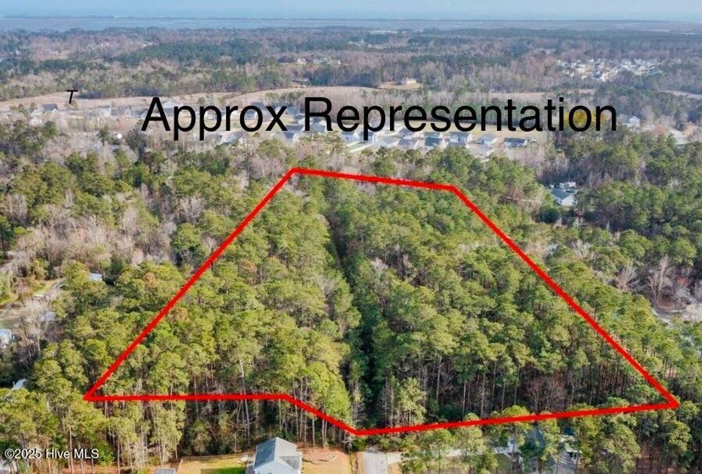 Photo of Tbd Wood Creek Drive, Hubert, NC 28539 (MLS # 100502338)