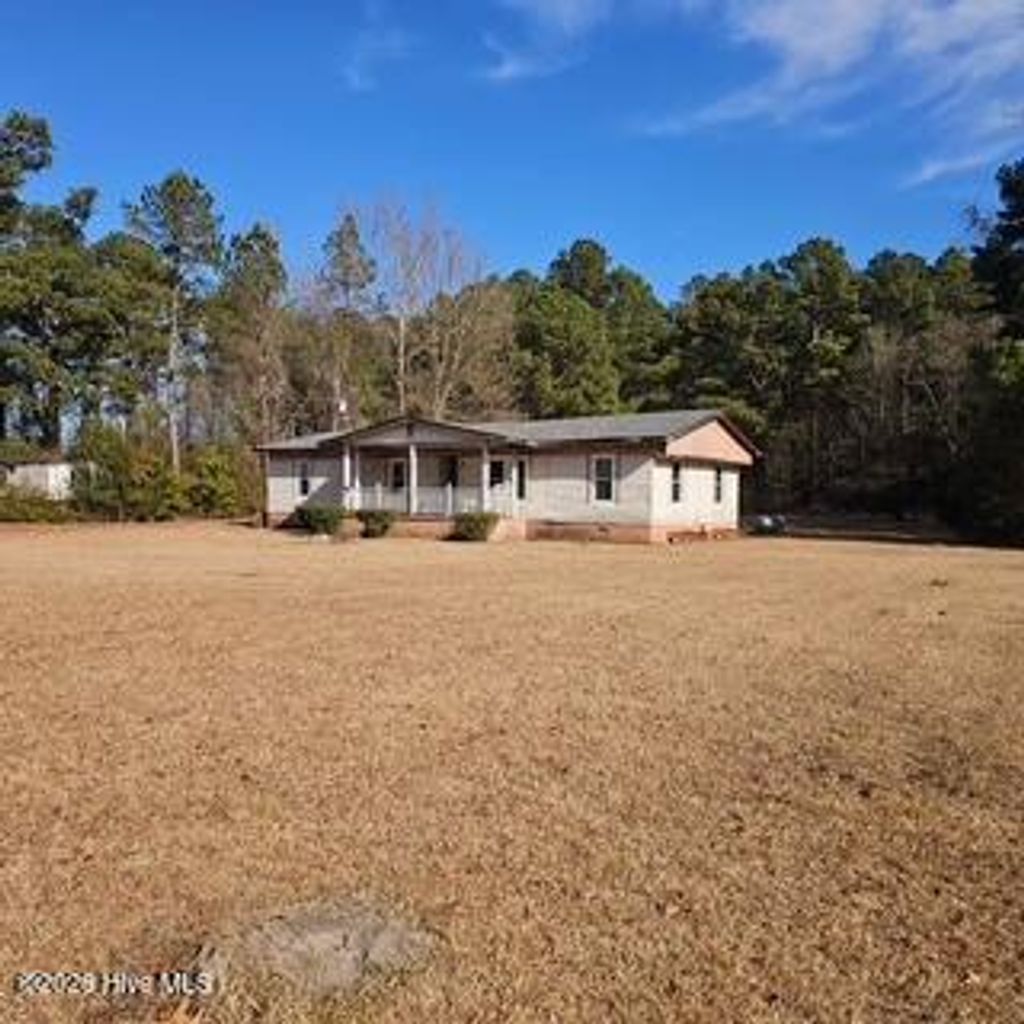 Photo of 469 A I Taylor Road, Richlands, NC 28574 (MLS # 100548544)