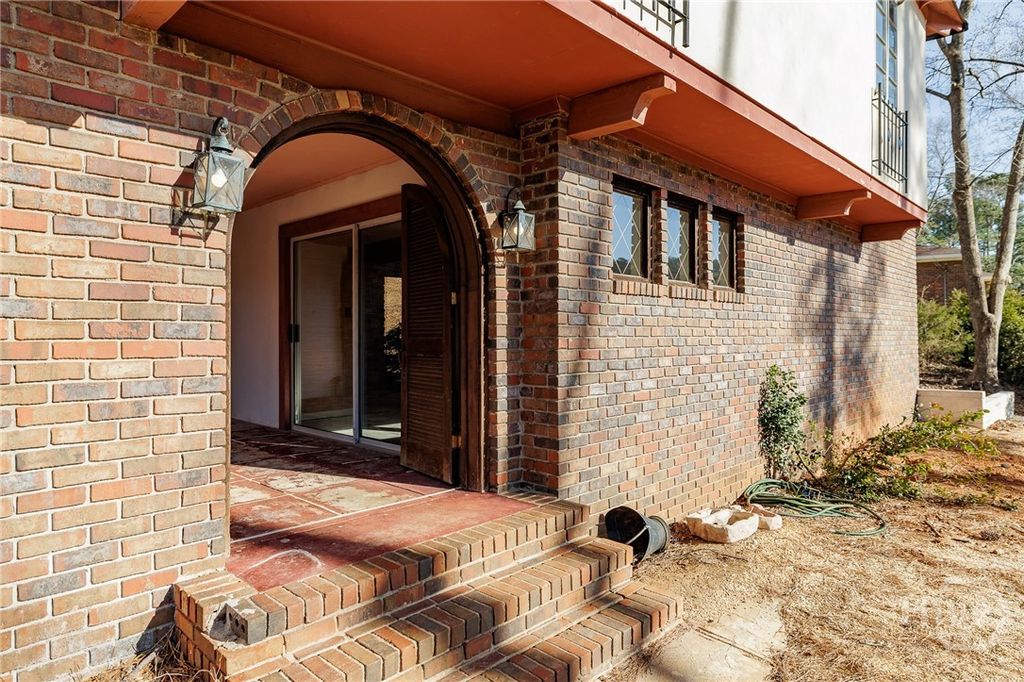 Photo of 340 Dogwood Drive, Athens, GA 30606 (MLS # CL345166)