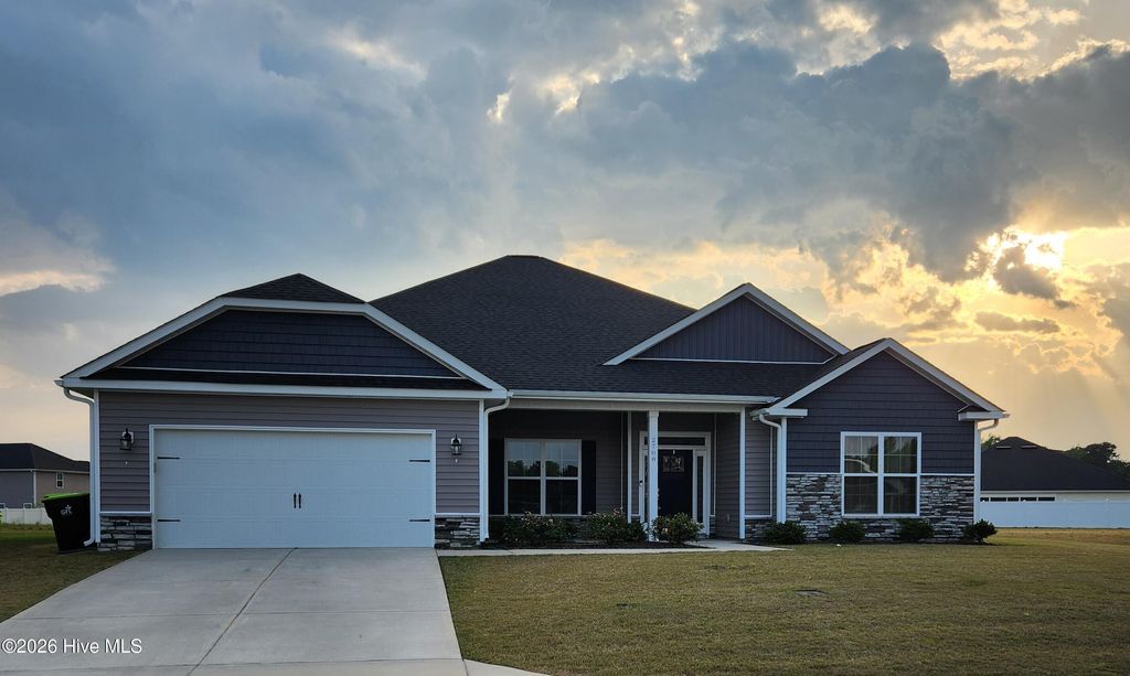 Photo of 2708 Chalet Circle, Winterville, NC 28590 (MLS # 100569817)