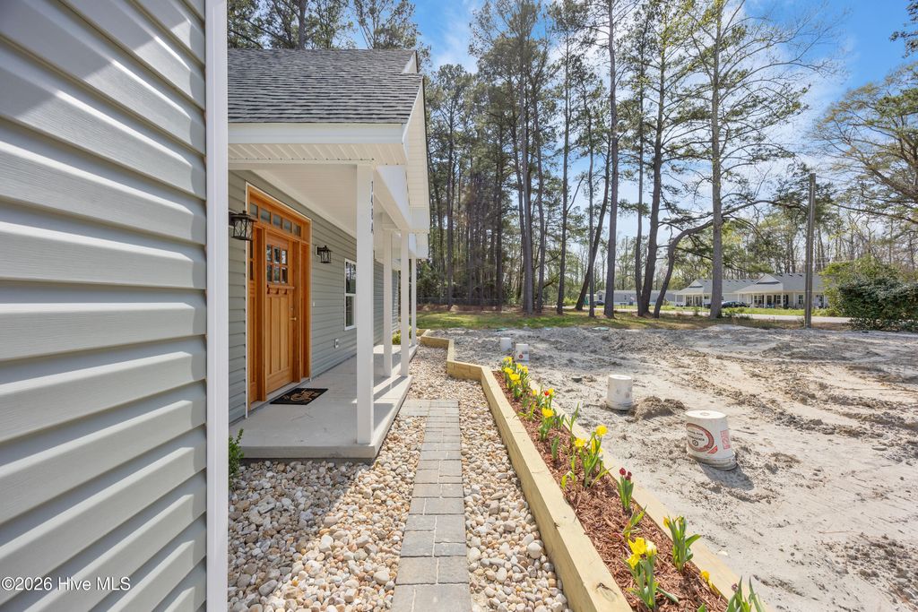 Photo of 148 Coinjock Canal Road, Coinjock, NC 27923 (MLS # 100564427)