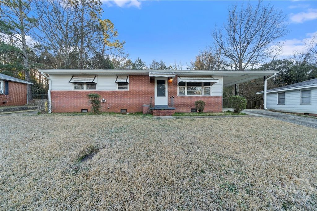 Photo of 61 Oak Avenue, Milledgeville, GA 31061 (MLS # CL353121)