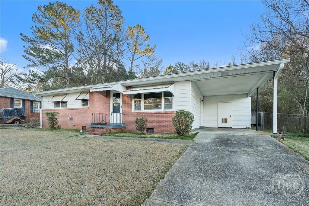 Photo of 61 Oak Avenue, Milledgeville, GA 31061 (MLS # CL353121)