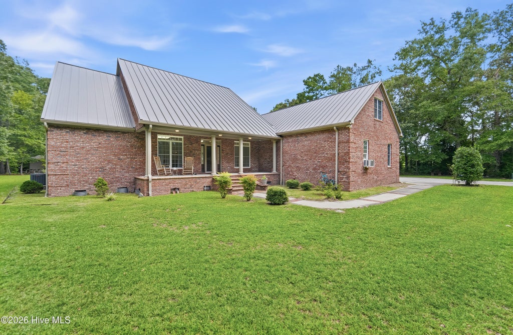 Photo of 1380 Oak Grove Road, Trenton, NC 28585 (MLS # 100602739)