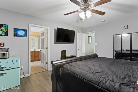 Tiny photo for 120 Casey Court, Jacksonville, NC 28540 (MLS # 100556094)