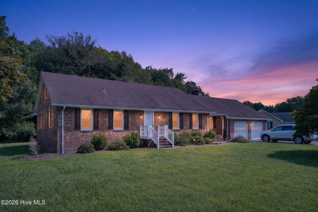 Photo of 1600 Darian Drive, Elizabeth City, NC 27909 (MLS # 100604072)