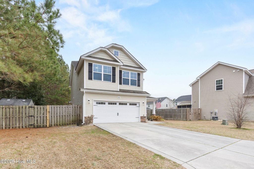 Photo of 206 Pine Island Drive, Hampstead, NC 28443 (MLS # 100557313)