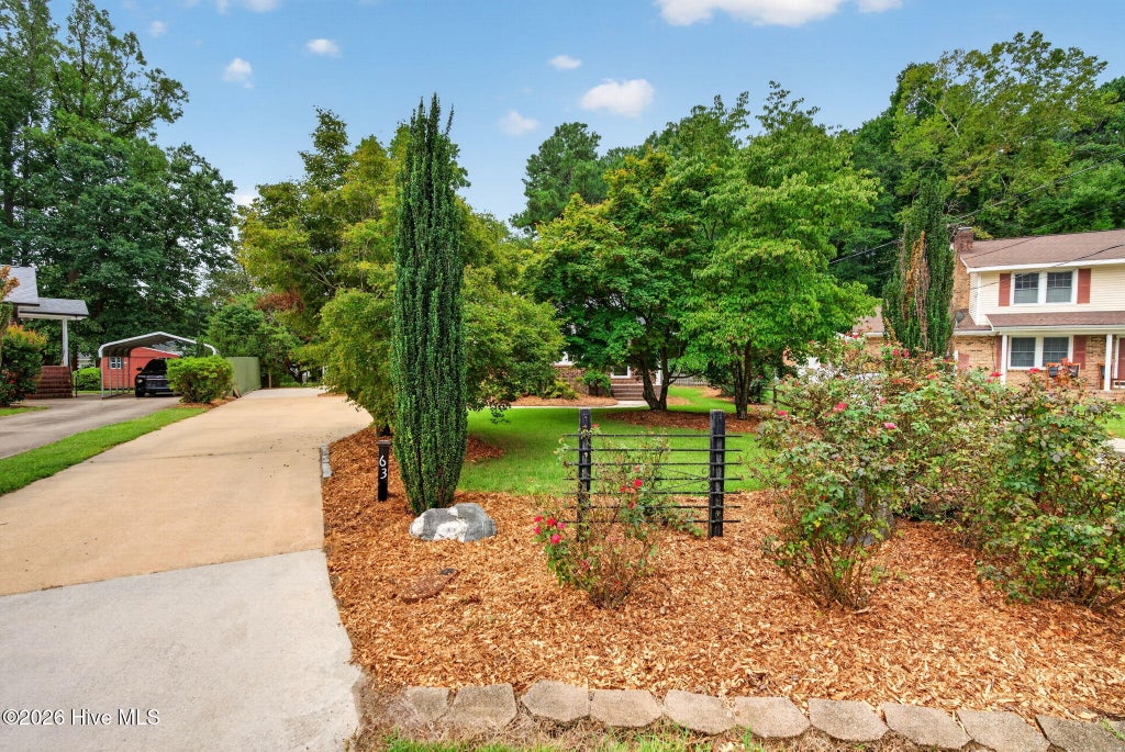 Photo of 63 White Oak Drive, Smithfield, NC 27577 (MLS # 100600286)