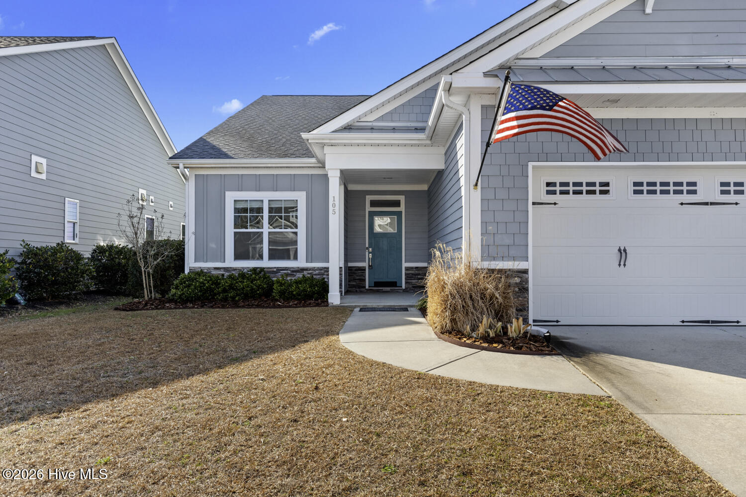 105 N Lamplighters Walk