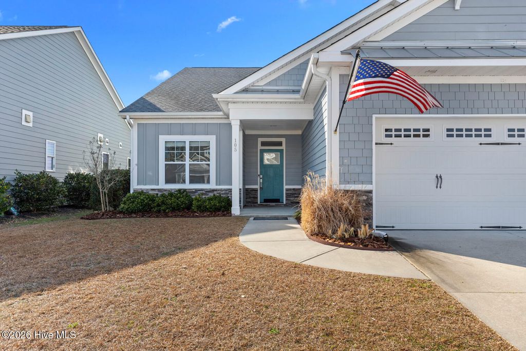 Photo of 105 N Lamplighters Walk, Hampstead, NC 28443 (MLS # 100548690)