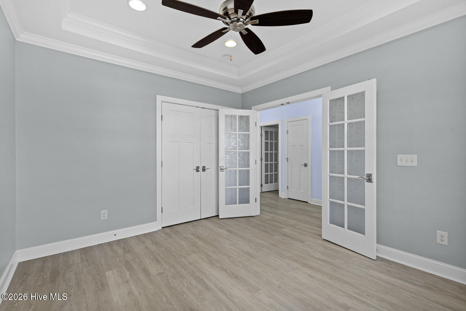 105 N Lamplighters Walk