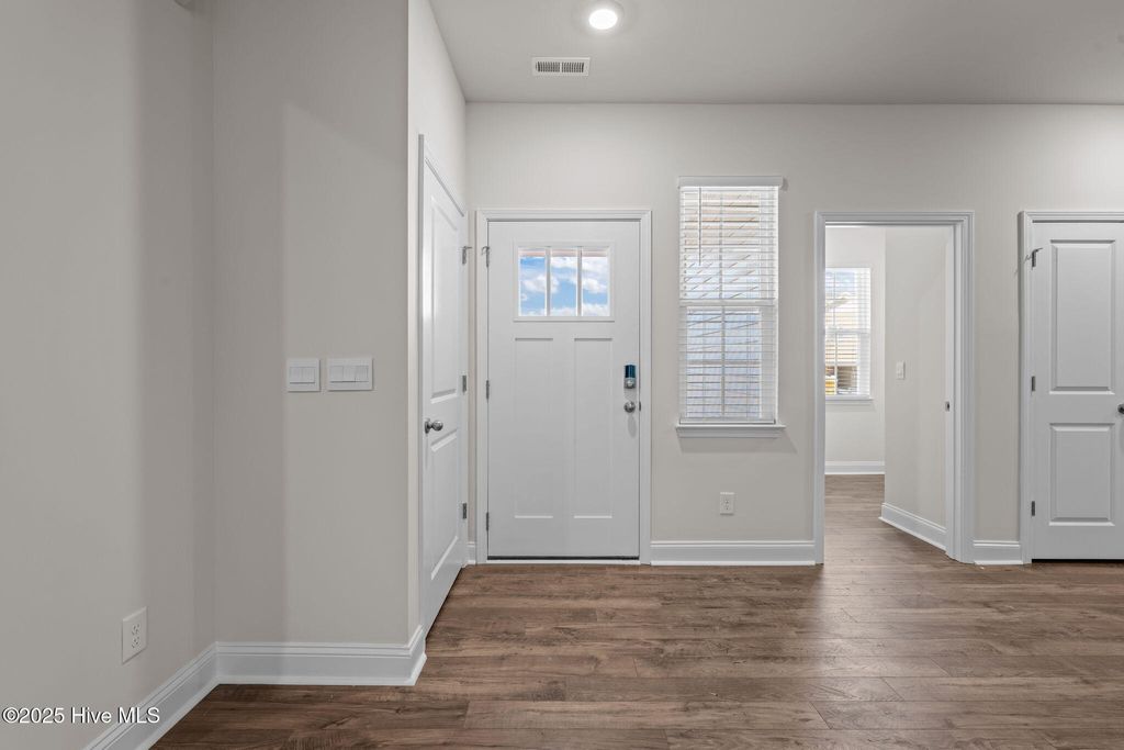 Photo of 228 Lake Tyler Drive, New Bern, NC 28560 (MLS # 100544068)