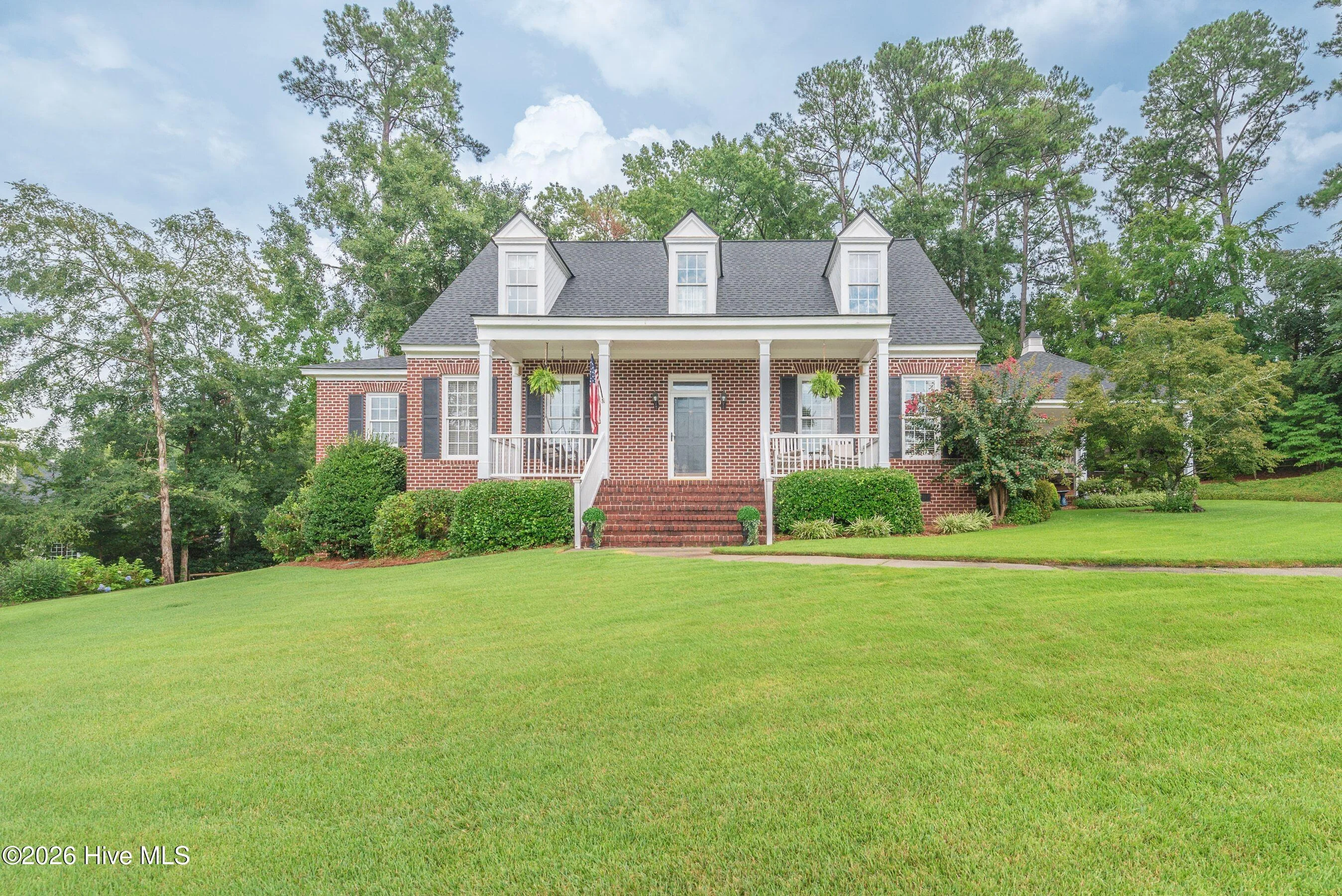 507 Pineview Court