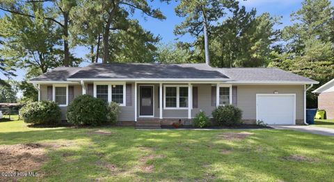 Homes For Sale - 210 Nottingham Drive<br/> Havelock, NC 28532