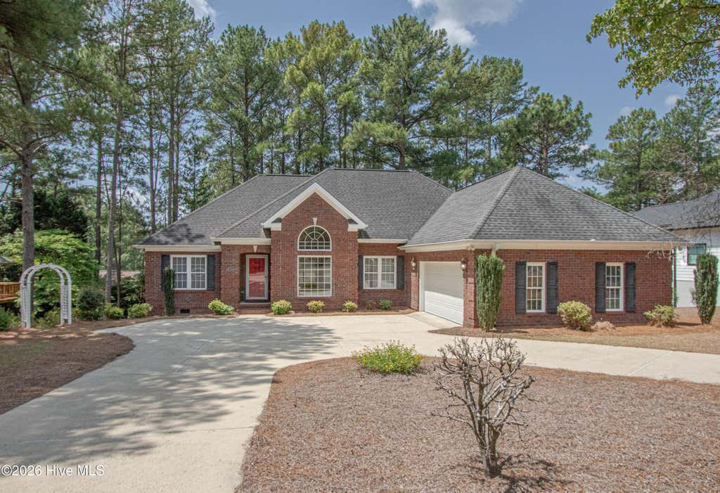 Photo of 170 Pine Vista Drive, Pinehurst, NC 28374 (MLS # 100588403)