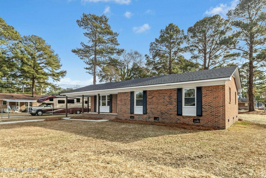 Photo of 1203 Colonial Avenue NW, Wilson, NC 27896 (MLS # 100545998)