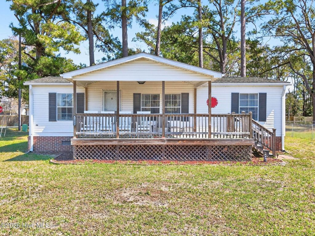 Photo of 1685 Seagull Way SW, Ocean Isle Beach, NC 28469 (MLS # 100561384)