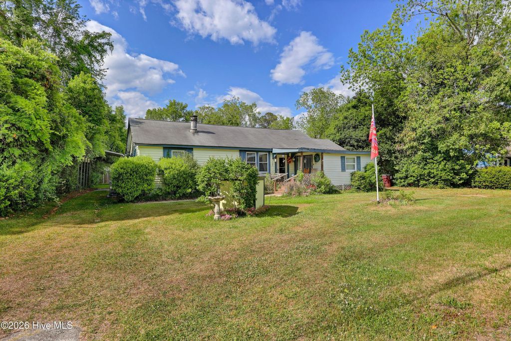 Photo of 107 Long Leaf Drive, Wilmington, NC 28401 (MLS # 100569876)