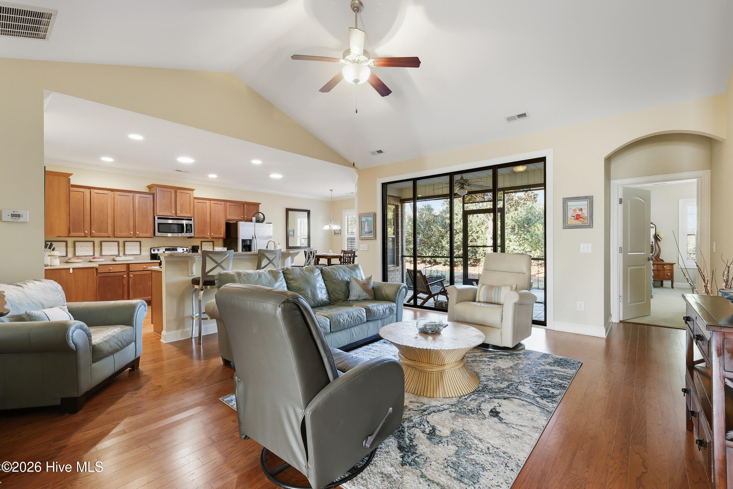 8257 Egret Pointe NE