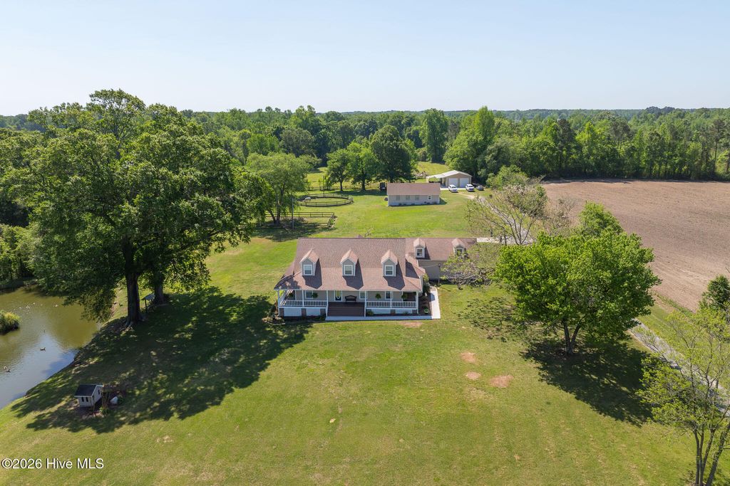 Photo of 389 Beulaville Highway, Richlands, NC 28574 (MLS # 100569593)