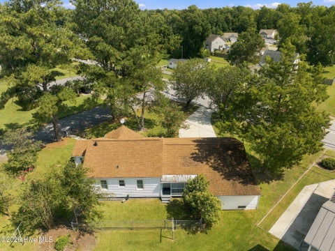 Tiny photo for 101 Elizabeth Street, Richlands, NC 28574 (MLS # 100603515)