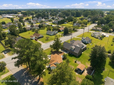 Tiny photo for 101 Elizabeth Street, Richlands, NC 28574 (MLS # 100603515)