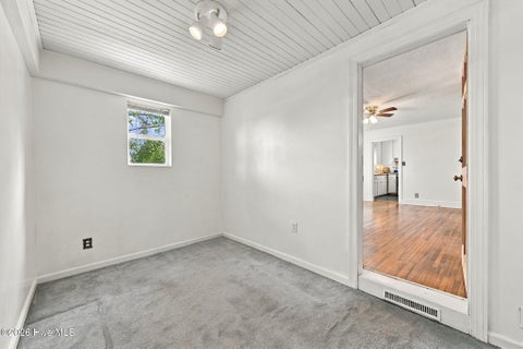 Tiny photo for 101 Elizabeth Street, Richlands, NC 28574 (MLS # 100603515)