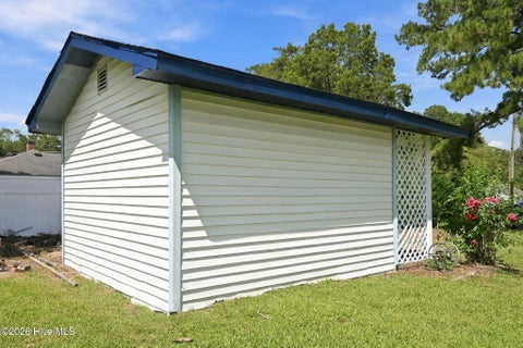 Tiny photo for 101 Elizabeth Street, Richlands, NC 28574 (MLS # 100603515)