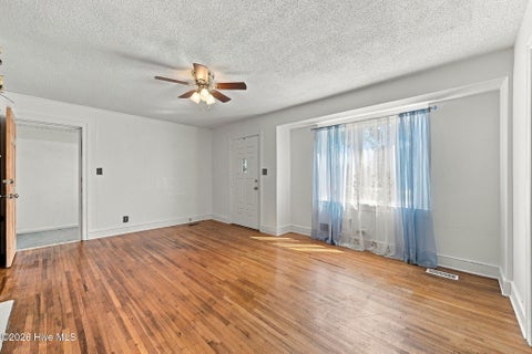 Tiny photo for 101 Elizabeth Street, Richlands, NC 28574 (MLS # 100603515)