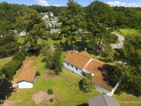 Tiny photo for 101 Elizabeth Street, Richlands, NC 28574 (MLS # 100603515)