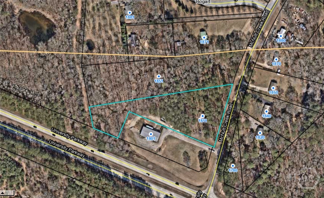 1811/1851 McNutt Creek Rd Road