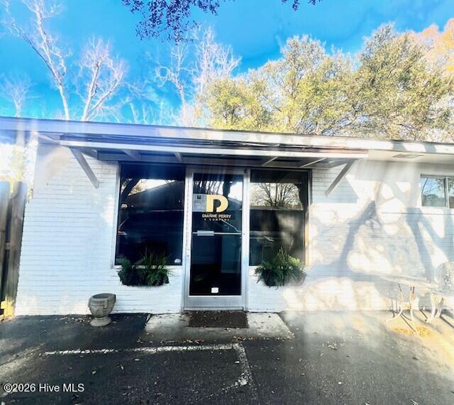 208 Treadwell Street