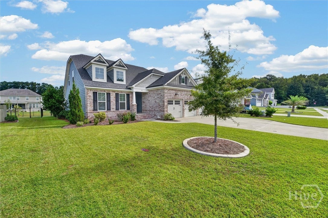 106 Champlain Drive