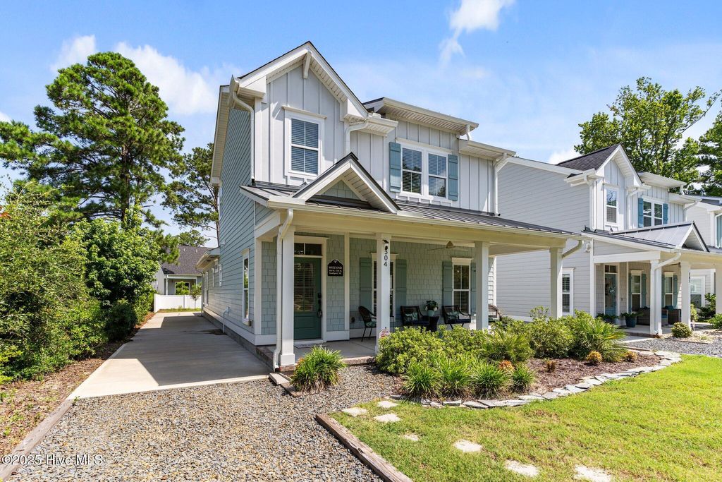 Photo of 304 W 11th Street, Southport, NC 28461 (MLS # 100517876)