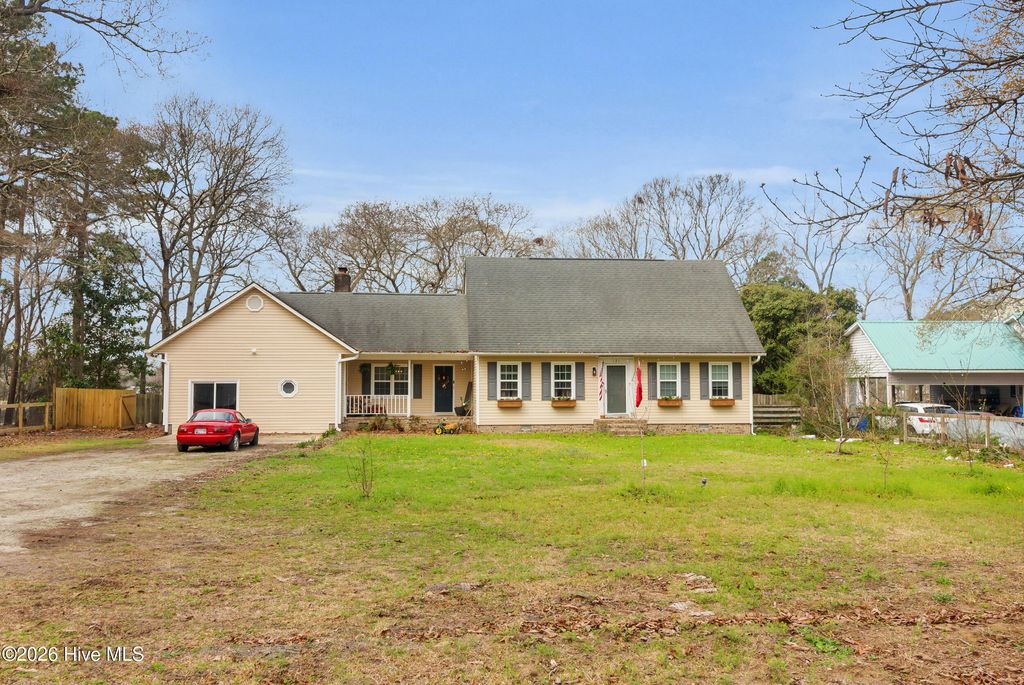 Photo of 131 Bannermans Mill Road, Richlands, NC 28574 (MLS # 100560236)
