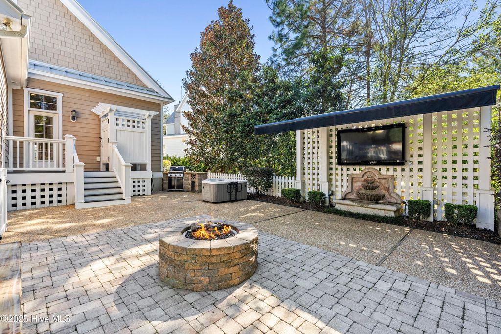 Photo of 6533 Chalfont Circle, Wilmington, NC 28405 (MLS # 100537551)