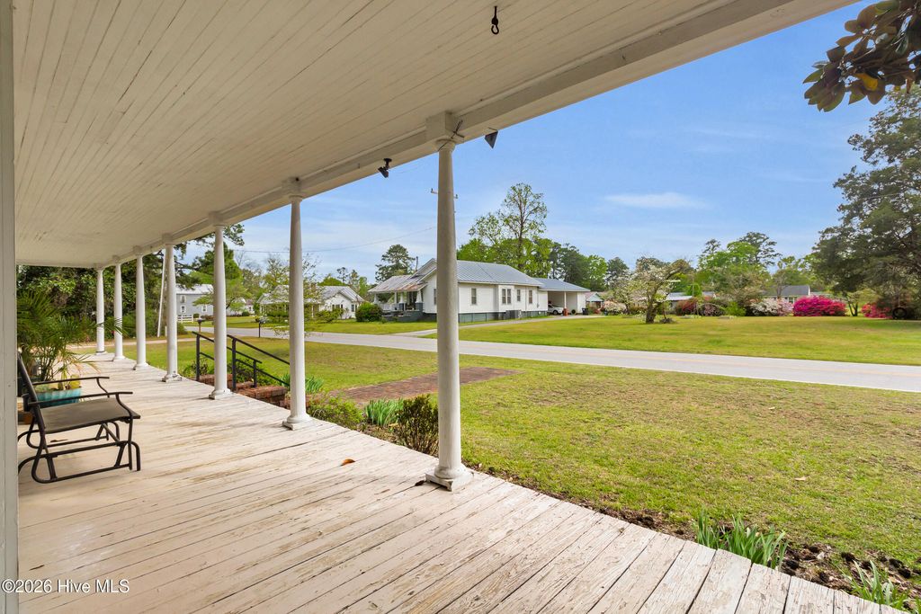 Photo of 308 Pollock Street, Pollocksville, NC 28573 (MLS # 100565675)