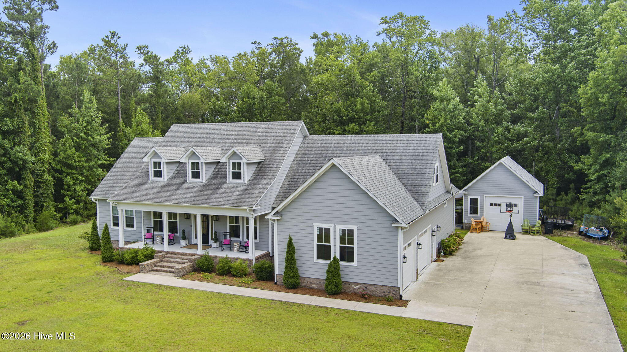 2703 E Fairway Road