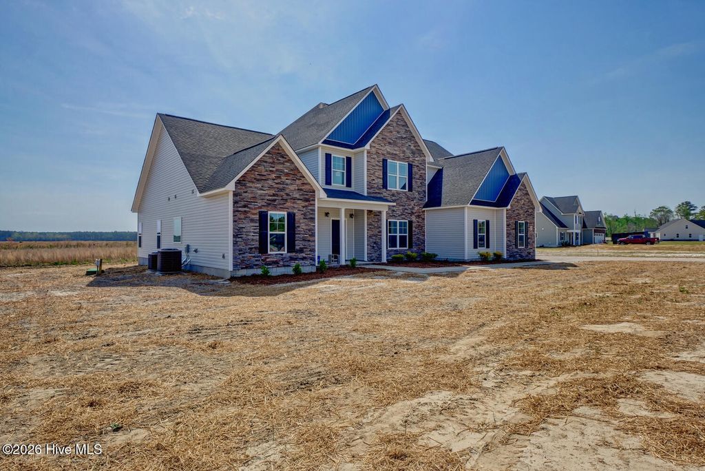 Photo of 207 Gate Water Court #Lot 40, Jacksonville, NC 28546 (MLS # 100565921)