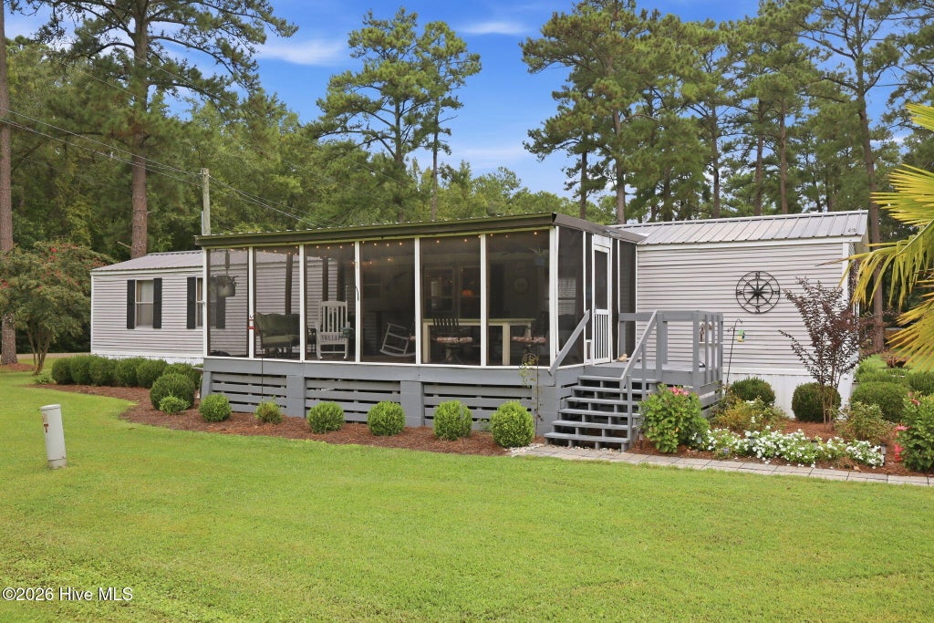 Photo of 101 Lake Vue Drive, Aurora, NC 27806 (MLS # 100598117)