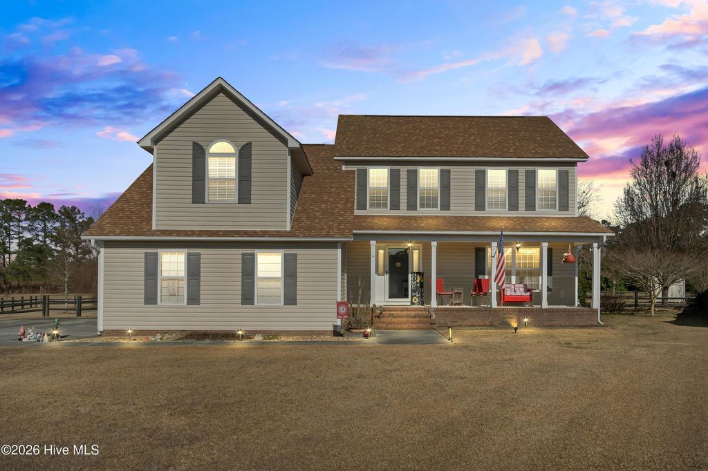 Photo of 218 Bunker Court, Jacksonville, NC 28540 (MLS # 100550055)